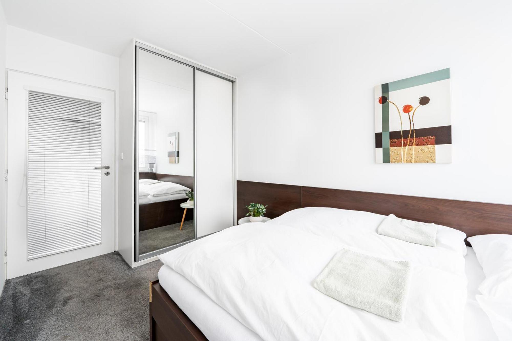 Family Apartment Прага Экстерьер фото
